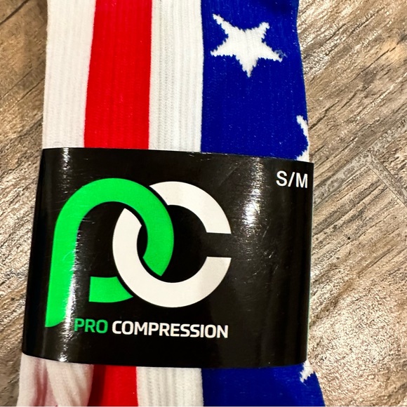 NWT ProCompression Knee High Compression Socks - Picture 5 of 6
